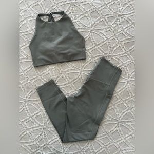 EUC girlfriend collective set XS